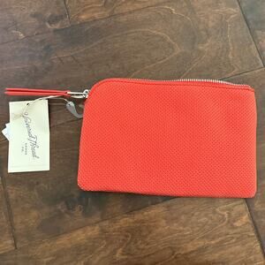 NWT Universal Thread Wristlet Wallet Pouch Women's In Red Orange Zipper